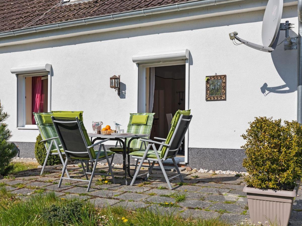 Elegant Apartment With Garden In Gingst Bagian luar foto